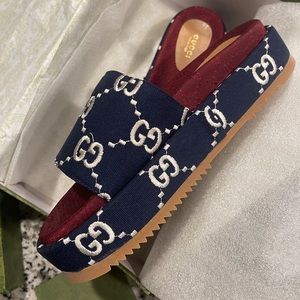 Gucci Women's platform slide sandal
